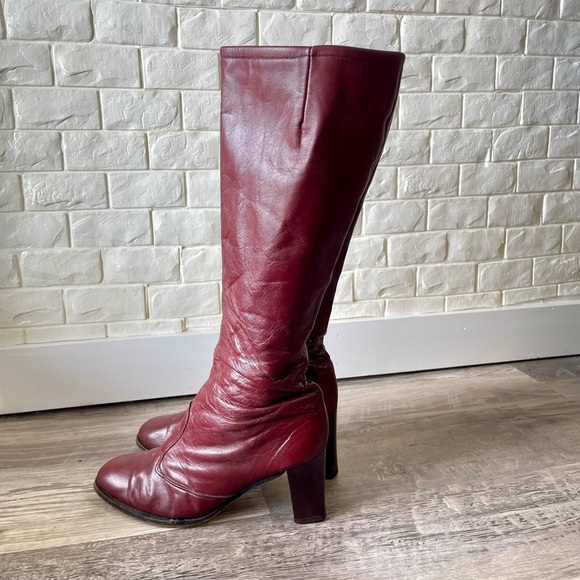 Vintage 1970s Cherry Cola Red Knee High Leather Heeled Boots - Picture 6 of 13